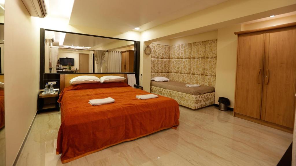 Сьюит (Люкс) отеля Hotel Metro Palace, Мумбай