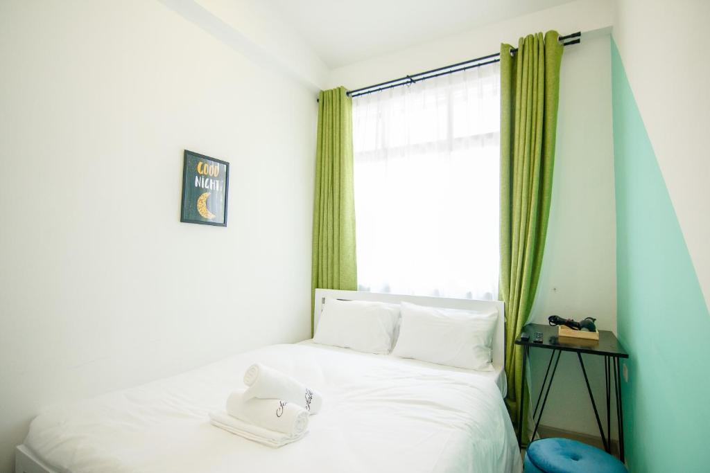 Двухместный (Бюджетный двухместный номер с 1 кроватью и собственной ванной комнатой) хостела Folk Poshtel Asok, Бангкок