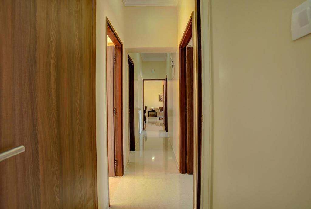 Трехместный (Апартаменты с 3 спальнями для 3 гостей) апарт-отеля Lalco Residency, Мумбай
