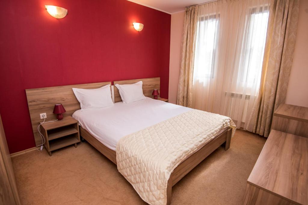 Апартаменты (Апартаменты с 1 спальней (для 2 взрослых и 1 ребенка)) апарт-отеля Apart Hotel Orbilux, Банско