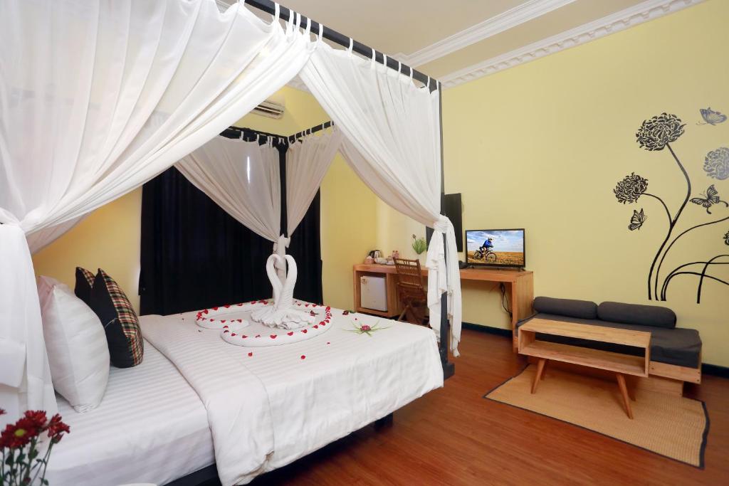 Одноместный (Deluxe Single Room @ Free Pickup), Central Indochine D'angkor Hotel