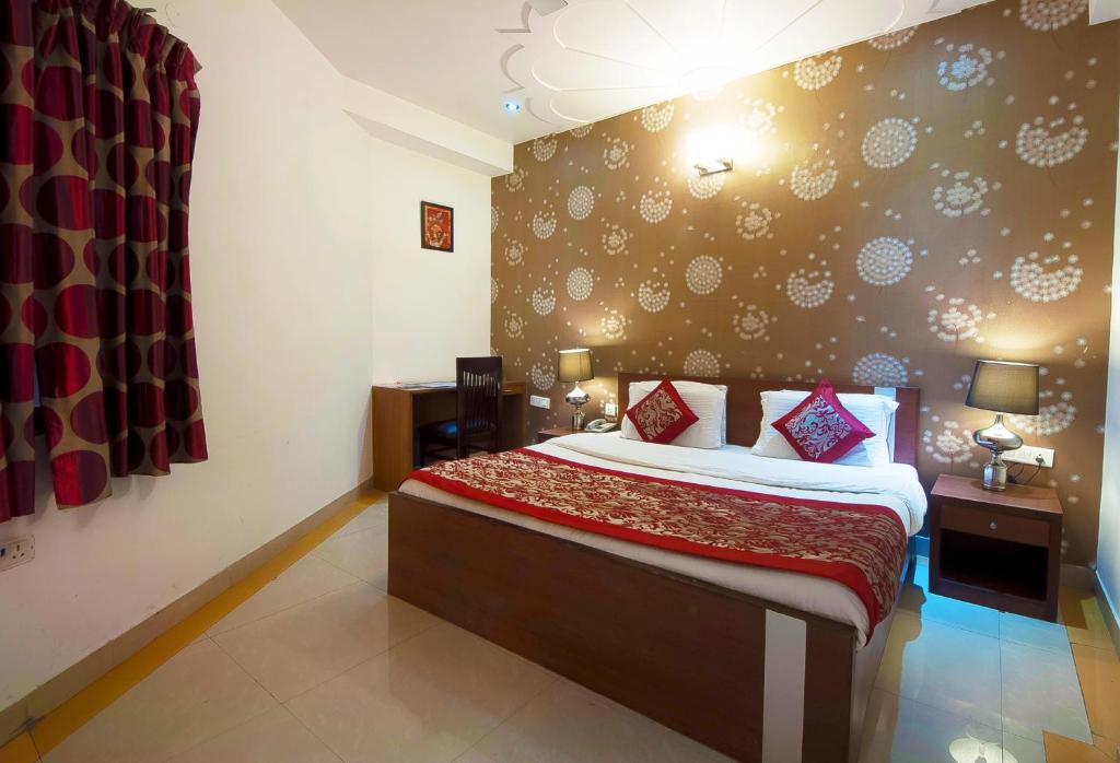 Двухместный (Классический двухместный номер с 1 кроватью) отеля Airport Hotel Delhi - 37, Нью-Дели