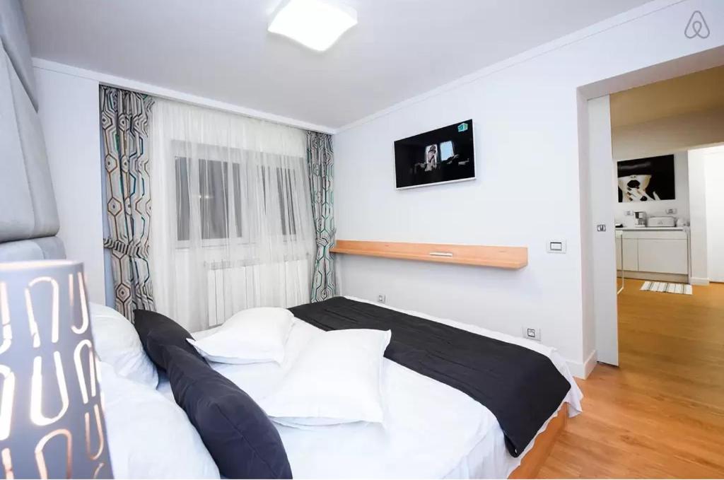 Апартаменты (One Bedroom Apartment - Poiana Narciselor, No. 8), Bucharest Elite Apartments