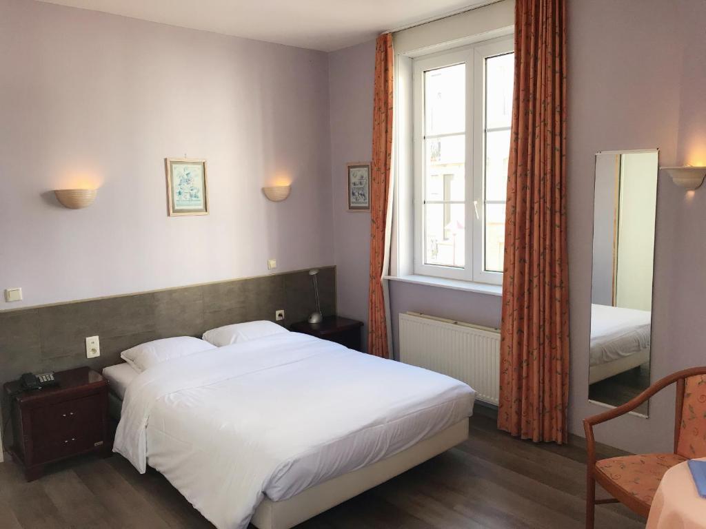 Двухместный (Двухместный номер с 1 кроватью и ванной) отеля Hotel Claridge, Бланкенберге