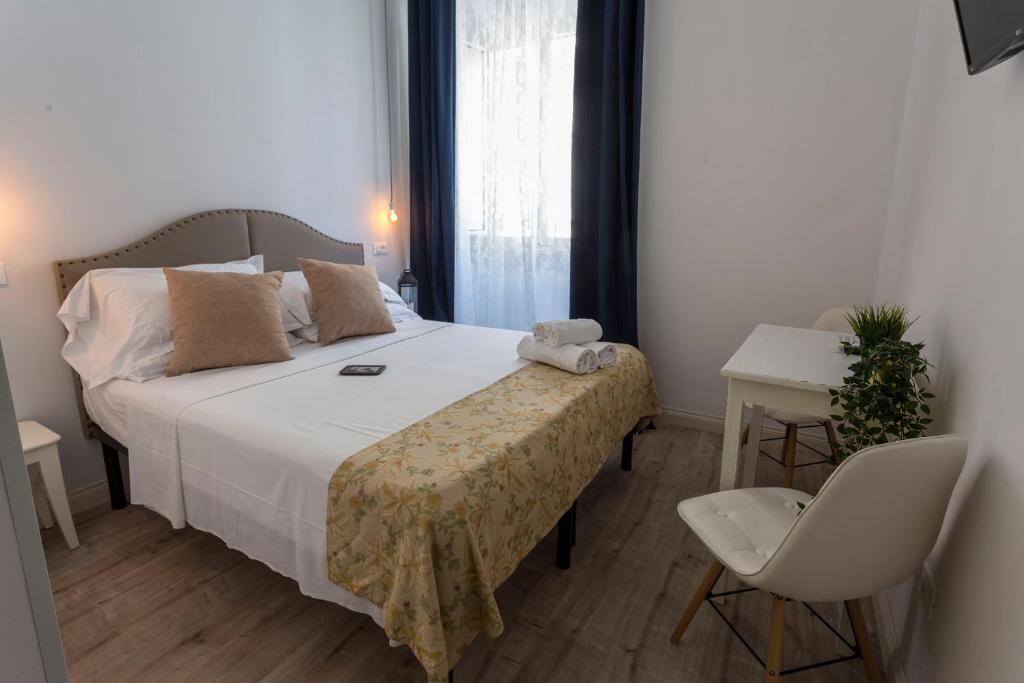 Двухместный (Двухместный номер с 1 кроватью или 2 отдельными кроватями) отеля Hotel Cathrine, Рим