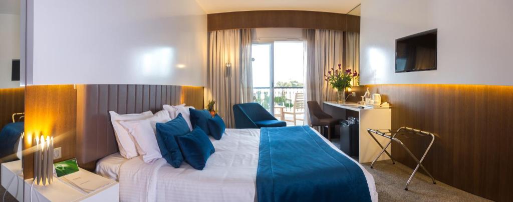 Двухместный (Двухместный номер бизнес-класса с 1 кроватью) курортного отеля El Mouradi Gammarth, Гаммарт
