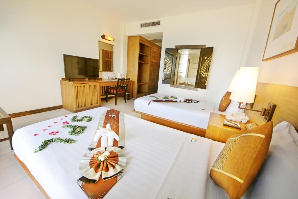 Двухместный (Двухместный номер Делюкс с 2 отдельными кроватями и видом на море) курортного отеля Supalai Resort & Spa, Phuket, Пхукет