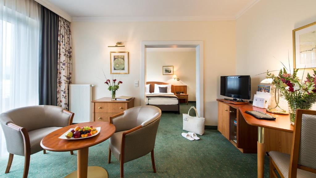 Двухместный (Улучшенный двухместный номер с 1 кроватью) отеля Hotel Warmbaderhof, Филлах