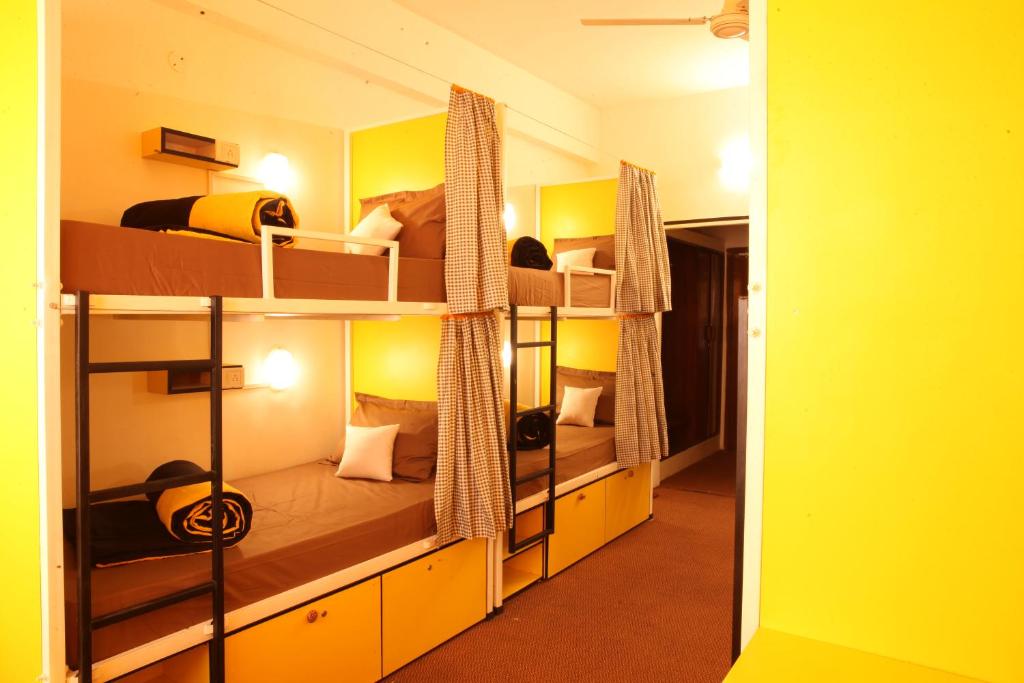 Номер (Спальное место на двухъярусной кровати в общем номере для женщин) хостела The Hosteller Jaipur, Джайпур