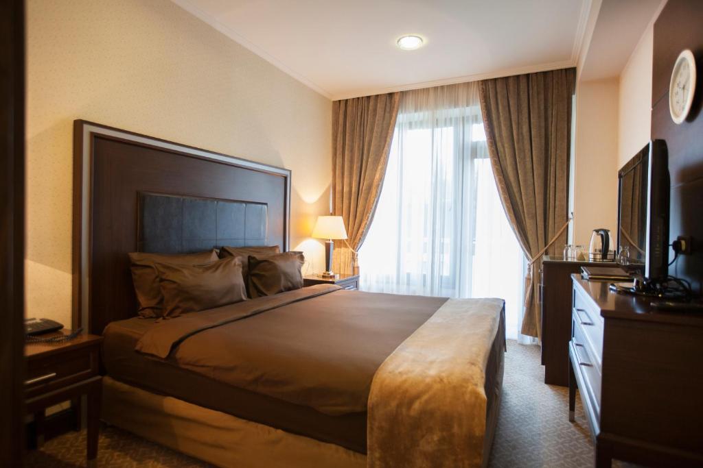 Двухместный (Стандартный двухместный номер с 2 отдельными кроватями) отеля Чинар Нафталан