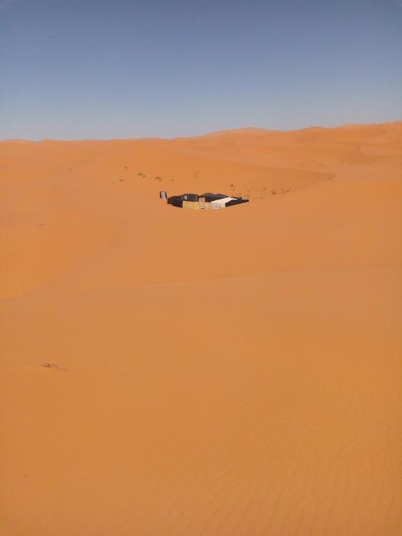 Номер (Шатер (для 2 взрослых)) кемпинга Merzouga Desert Camp, Мерзуга