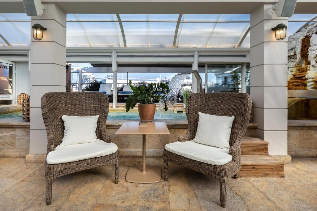 Coral Hotel Athens