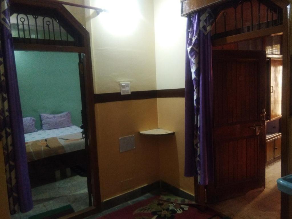 Трехместный (Трехместный номер Делюкс), Kashi Annapurna Paying Guesthouse