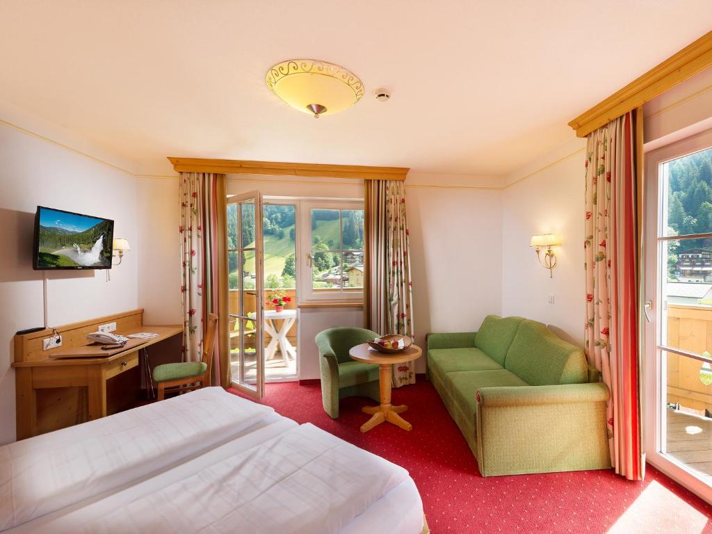 Двухместный (Двухместный номер «Комфорт» с 1 кроватью) отеля Hotel Bergzeit, Гросарль