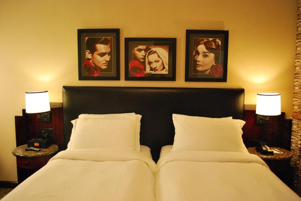 Двухместный (Двухместный номер Делюкс с 2 отдельными кроватями) отеля Washington Square Hotel, Нью-Йорк