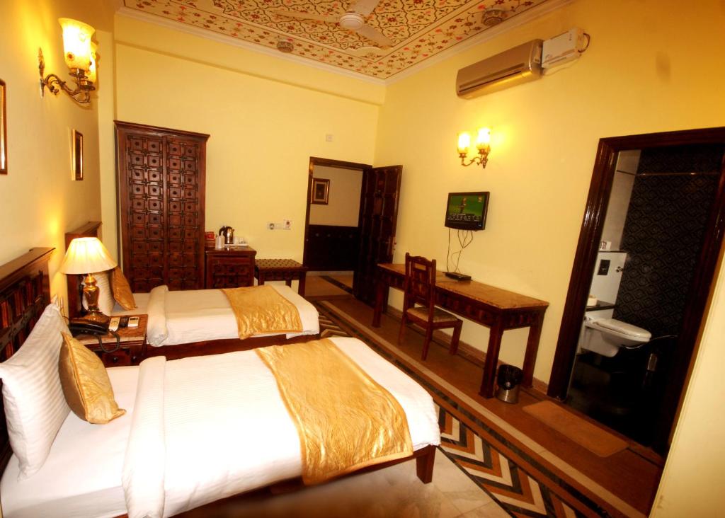Трехместный (Трехместный номер) отеля Rajputana Haveli, Джайпур