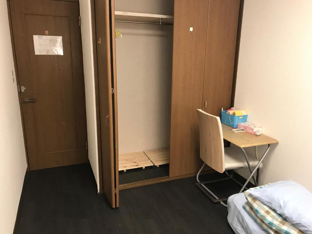 Двухместный (Двухместный номер эконом-класса с 1 кроватью) хостела Lucky Hostel, Токио