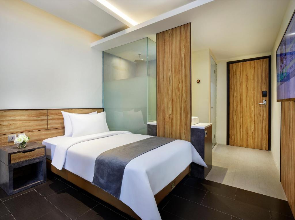 Одноместный (Улучшенный одноместный номер) отеля Erian Hotel, Джакарта