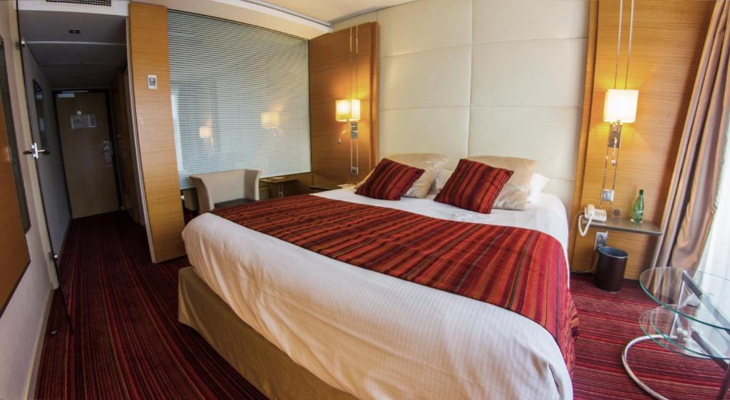 Двухместный (Привилегированный двухместный номер с 1 кроватью и видом на море) отеля Hotel Le Churchill, Карнак