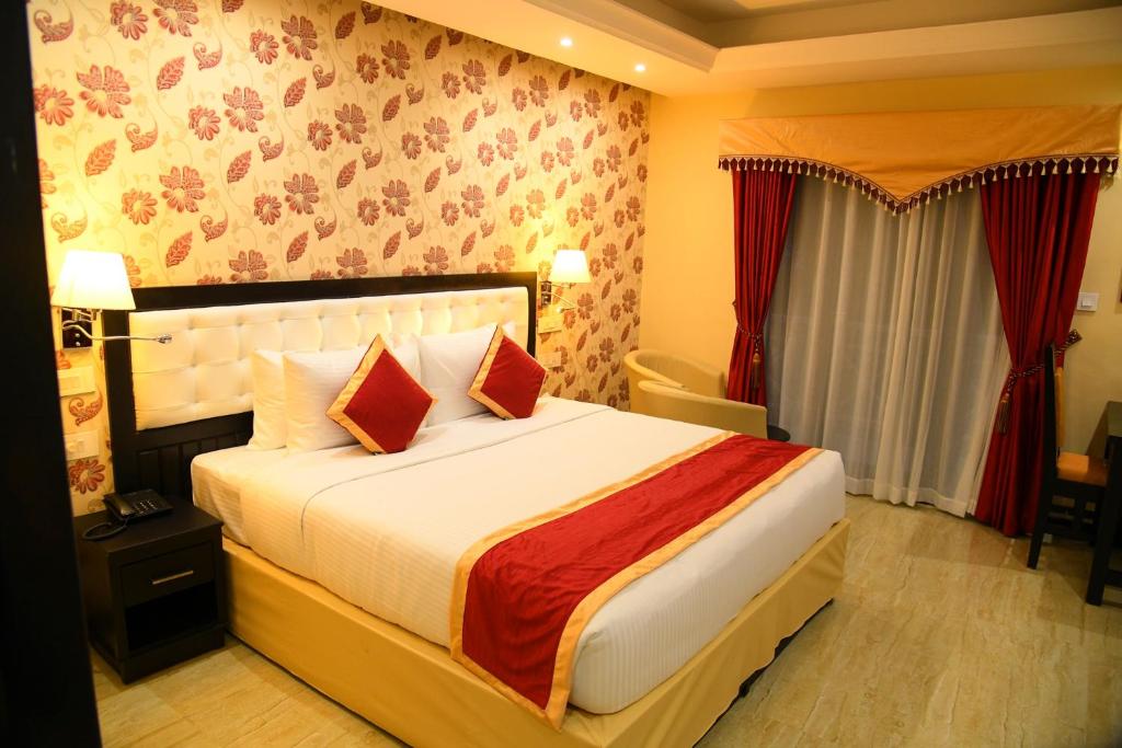 Двухместный (Улучшенный двухместный номер с 1 кроватью) отеля Sajjoys, Варкала