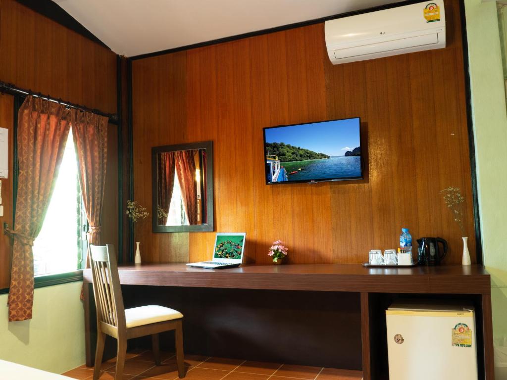 Номер (Стандартное бунгало Твин) курортного отеля Aonang Baansuan Resort, Краби