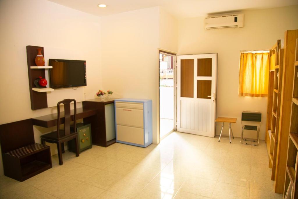 Номер (Кровать в общем номере с 4 кроватями и балконом), Hanoi City Backpackers Hostel