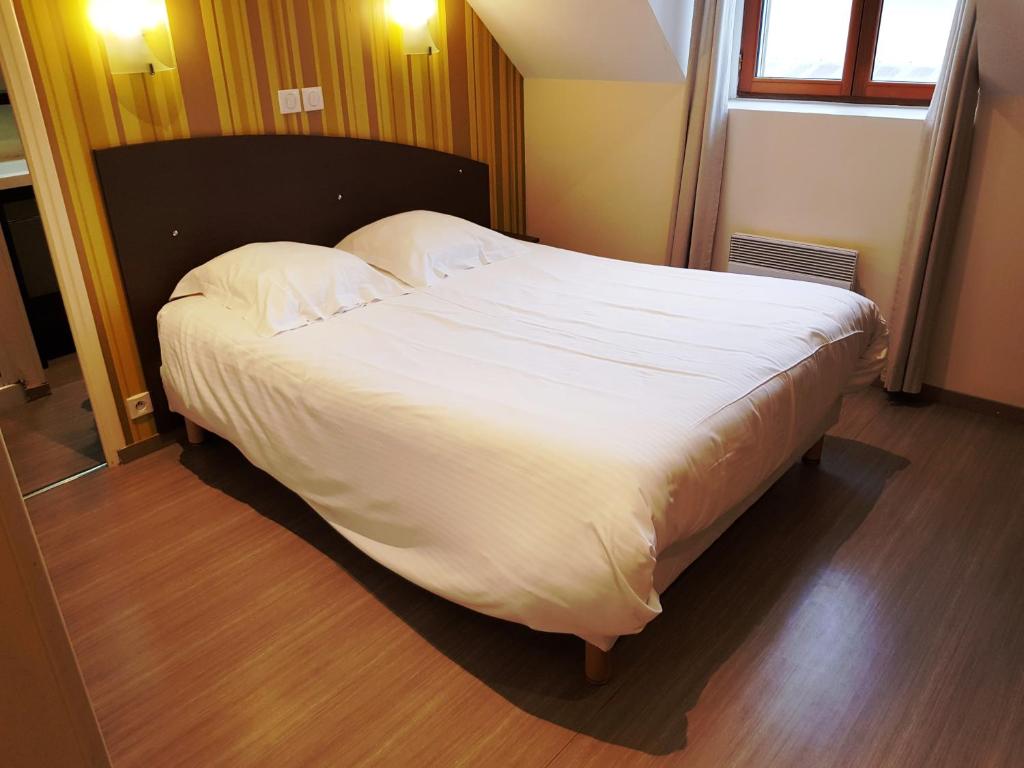 Двухместный (Улучшенный двухместный номер с 1 кроватью) отеля Auberge de la Baie, Мон-сен-Мишель