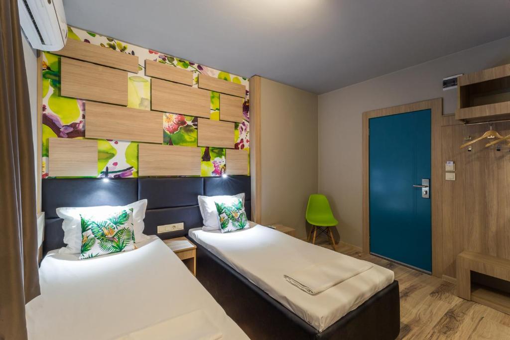 Двухместный (Двухместный номер с 1 кроватью или 2 отдельными кроватями) отеля Hotel Allur, Пловдив