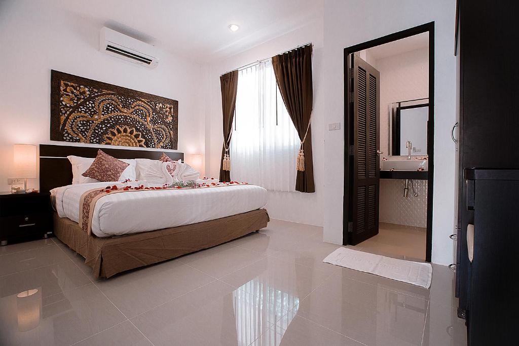 Вилла (Three-Bedroom Villa with Private Pool and Outdoor Hot Tub) курортного отеля Lux Family Villas, Краби