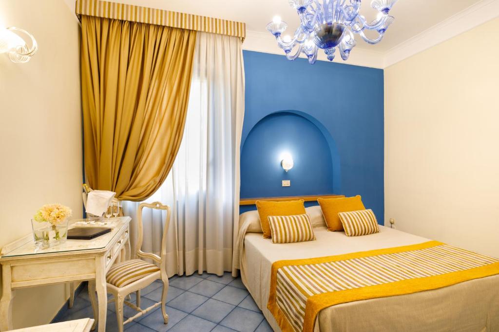 Двухместный (Двухместный номер с 1 кроватью или 2 отдельными кроватями) отеля Hotel Zi' Teresa, Сорренто
