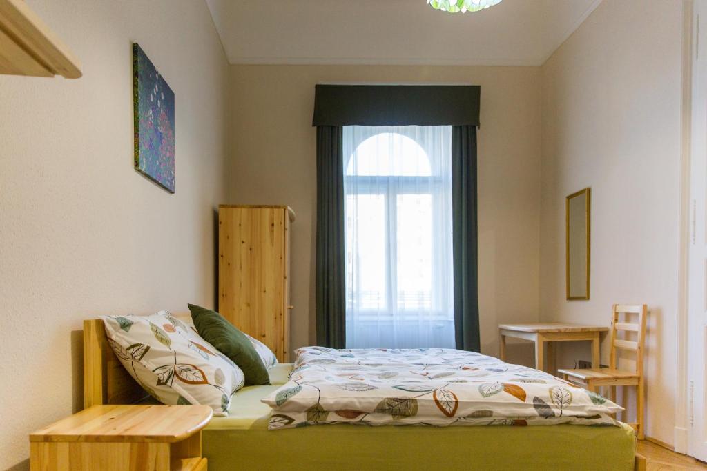 Двухместный (Двухместный номер с 1 кроватью или 2 отдельными кроватями, общая ванная комната) гостевого дома East Private Rooms, Будапешт