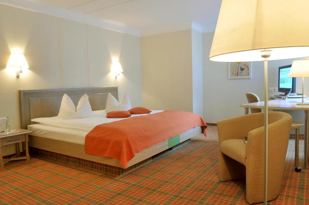 Двухместный (Улучшенный двухместный номер с 1 кроватью) отеля Hotel Stadt München, Дюссельдорф