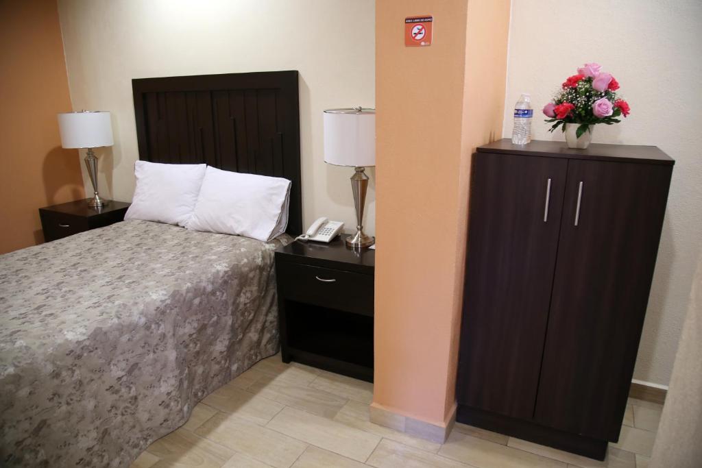 Двухместный (Небольшой двухместный номер с 1 кроватью) отеля Hotel Plaza Bernal, Берналь