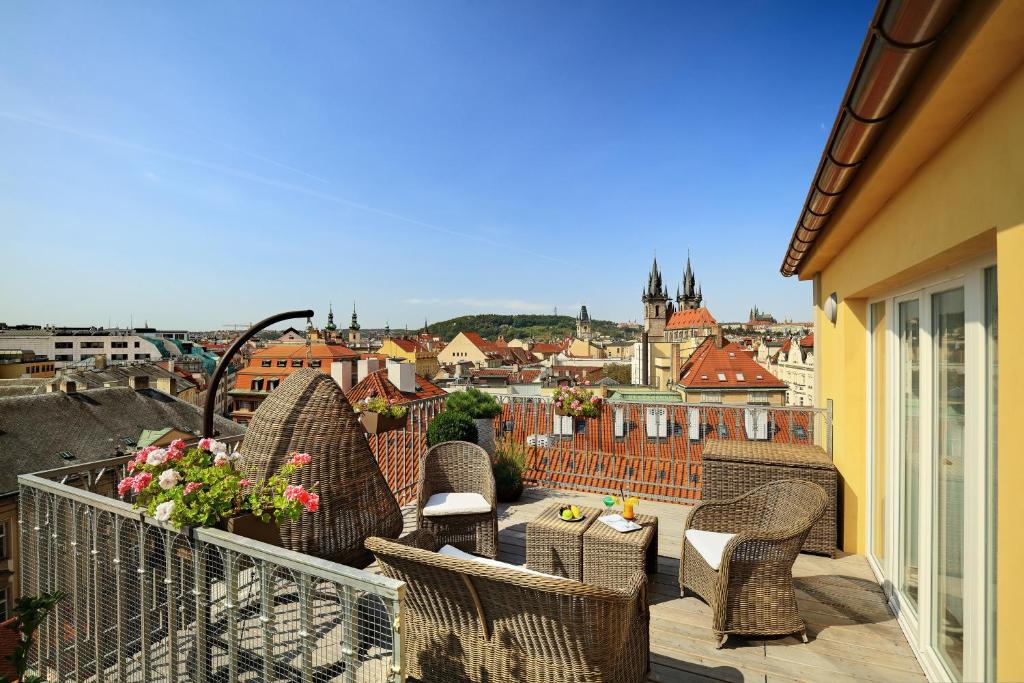Сьюит (Люкс «Гранд» с террасой) отеля Grand Hotel Bohemia, Прага