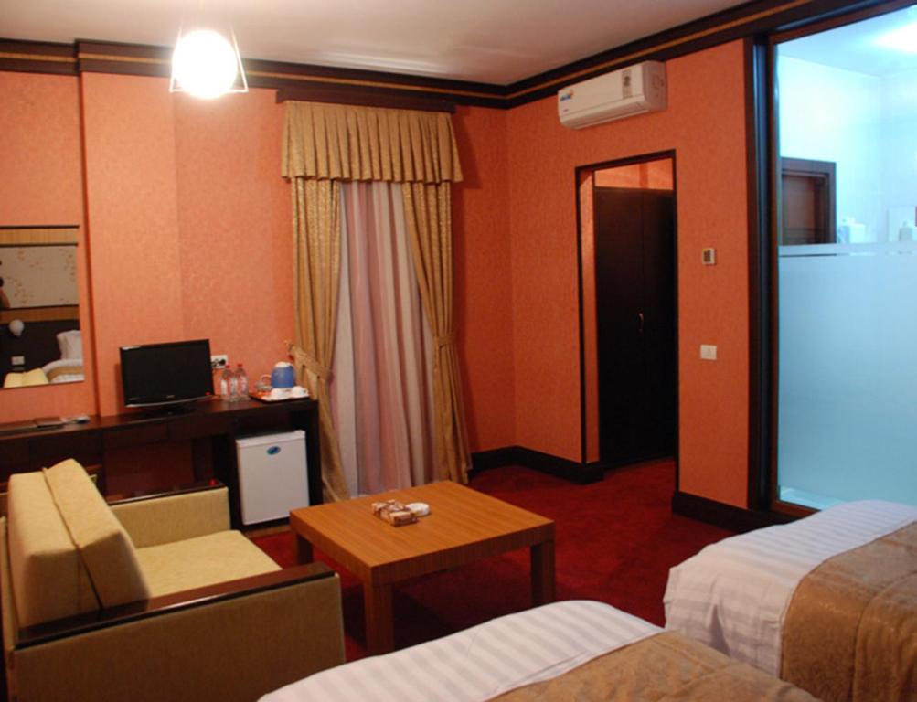 Двухместный (Стандартный двухместный номер с 2 отдельными кроватями) отеля Alp Inn, Баку