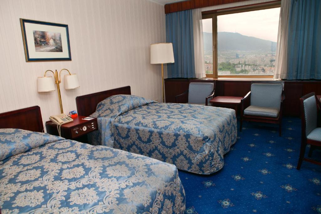 Двухместный (Двухместный номер эконом-класса с 2 отдельными кроватями) отеля Marinela Sofia, София