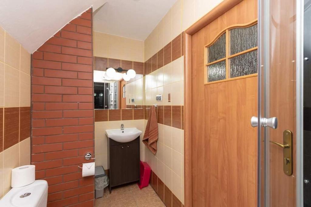 Двухместный (Двухместный номер с 1 кроватью и собственной ванной комнатой) отеля Słonecznikowy Zakątek, Дарлово