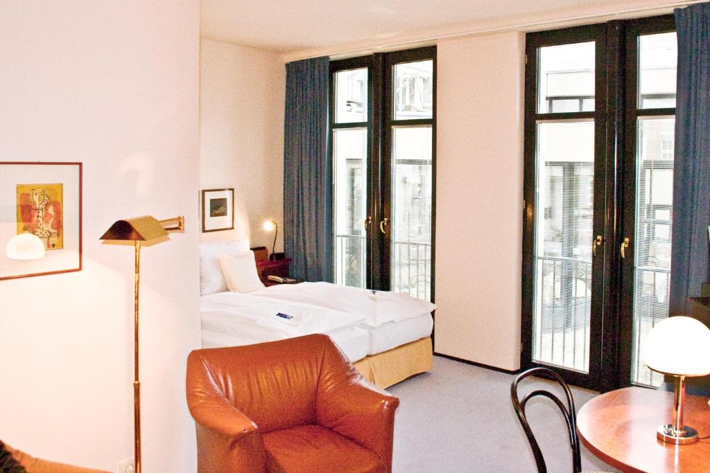 Двухместный (Двухместный номер с 2 односпальными кроватями) отеля Best Western Hotel Domicil, Бонн
