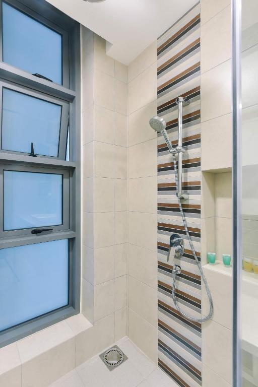 Сьюит (Представительский люкс с кроватью размера 