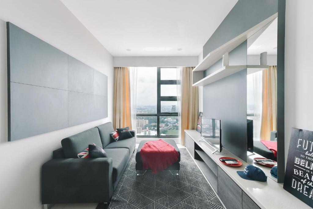 Сьюит (Представительский люкс с кроватью размера 