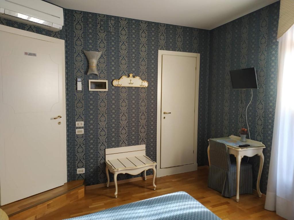 Двухместный (Double Room with City View with Private Bathroom), Residenza Nobile