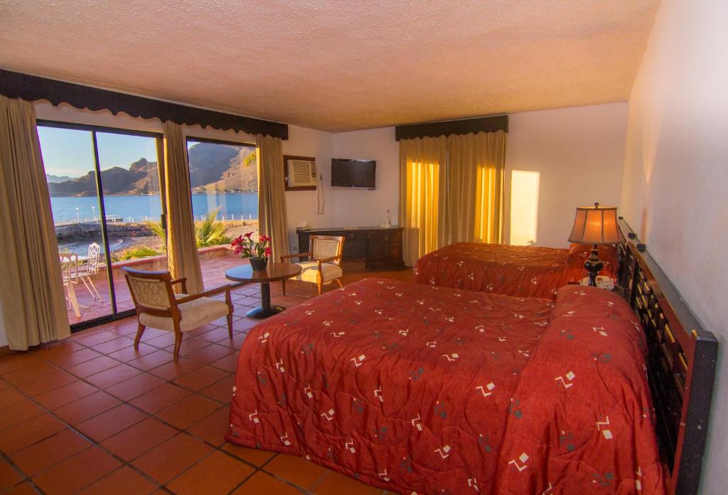 Сьюит (Полулюкс - С видом на пляж) отеля Hotel Playa de Cortes, Гуаймас
