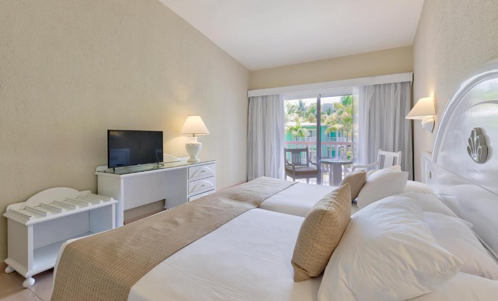 Двухместный (Улучшенный номер (для 1 взрослого)) отеля Playabachata Resort, Сан-Фелипе-де-Пуэрто-Плата