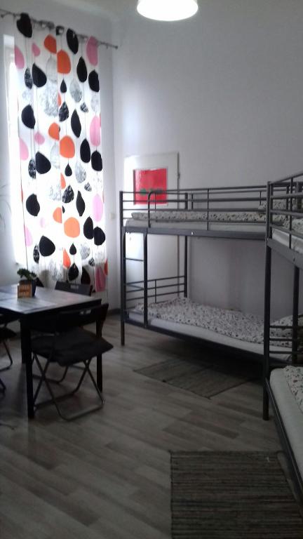 Номер (Кровать в общем 6-местном номере для мужчин и женщин), Art Hostel with FREE WI-FI