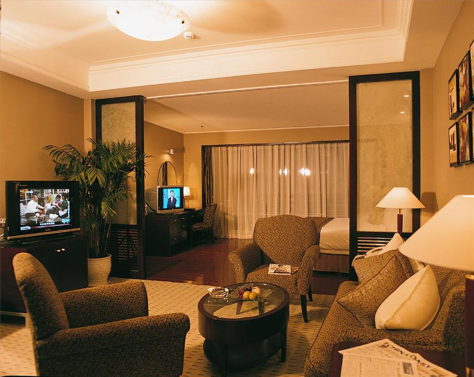 Сьюит (Суперлюкс) отеля Qingdao Blue Horizon Hotel - Laoshan, Циндао