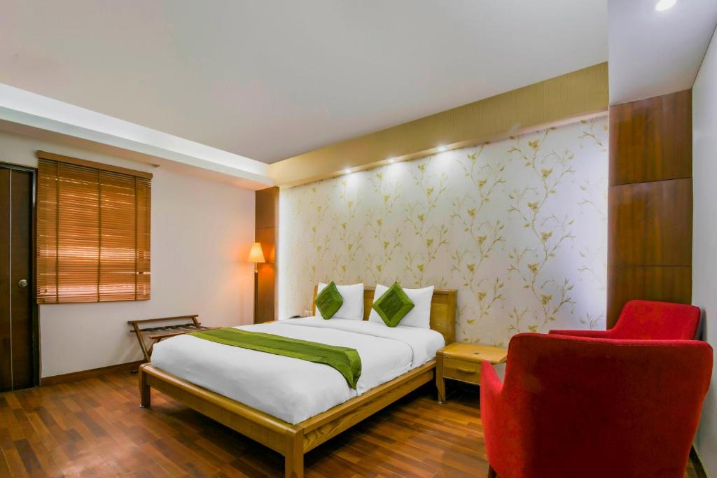 Двухместный ([Sanitized] Deluxe Double Room) отеля OYO 403 Hotel Sisley The Boutique, Нью-Дели
