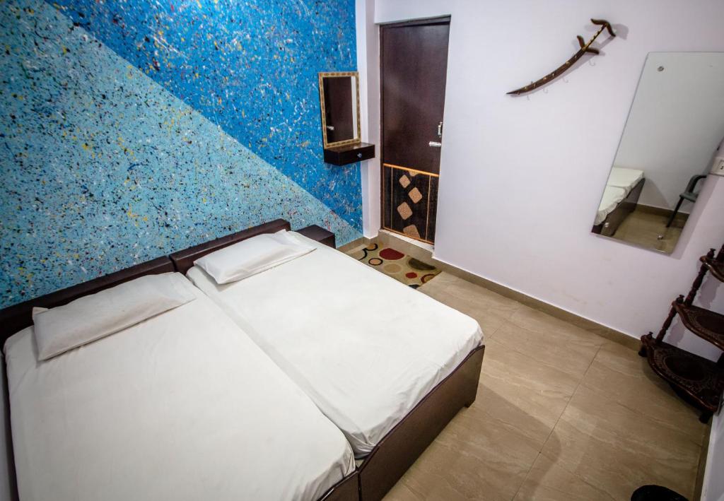 Двухместный (Двухместный номер Делюкс с 1 кроватью), Friends Guest House Agra