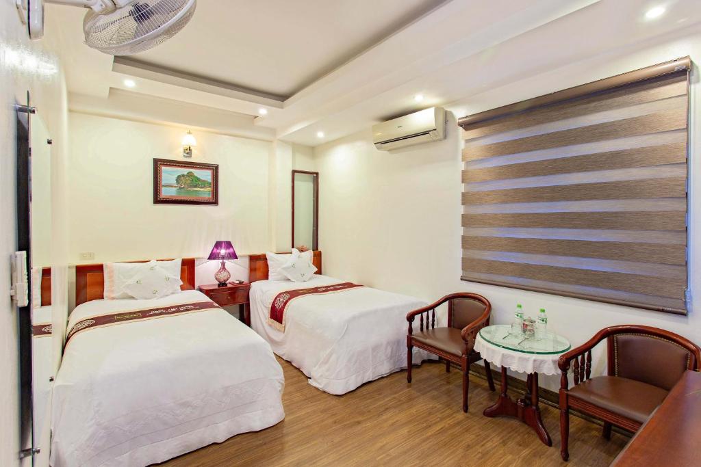 Двухместный (Стандартный двухместный номер с 2 отдельными кроватями) отеля Ngoc Anh Hotel Ninh Binh, Ниньбинь