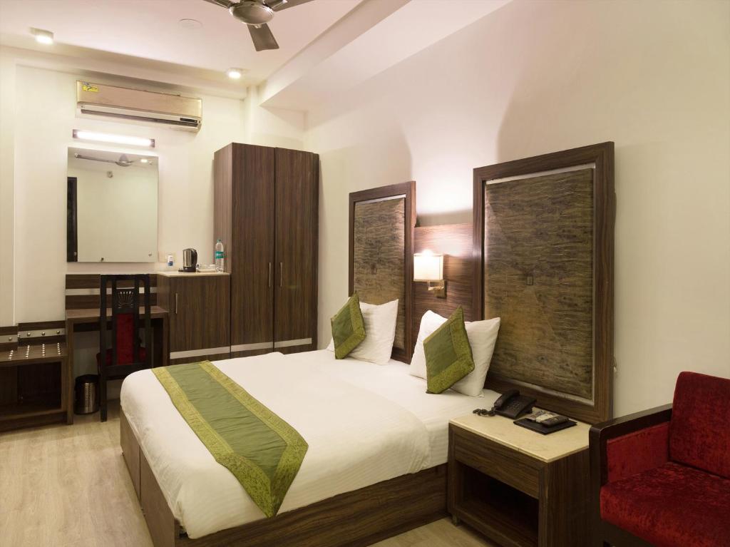 Двухместный ([Sanitized] Standard Double or Twin Room) отеля Sun Villa Gurgaon, Гургаон