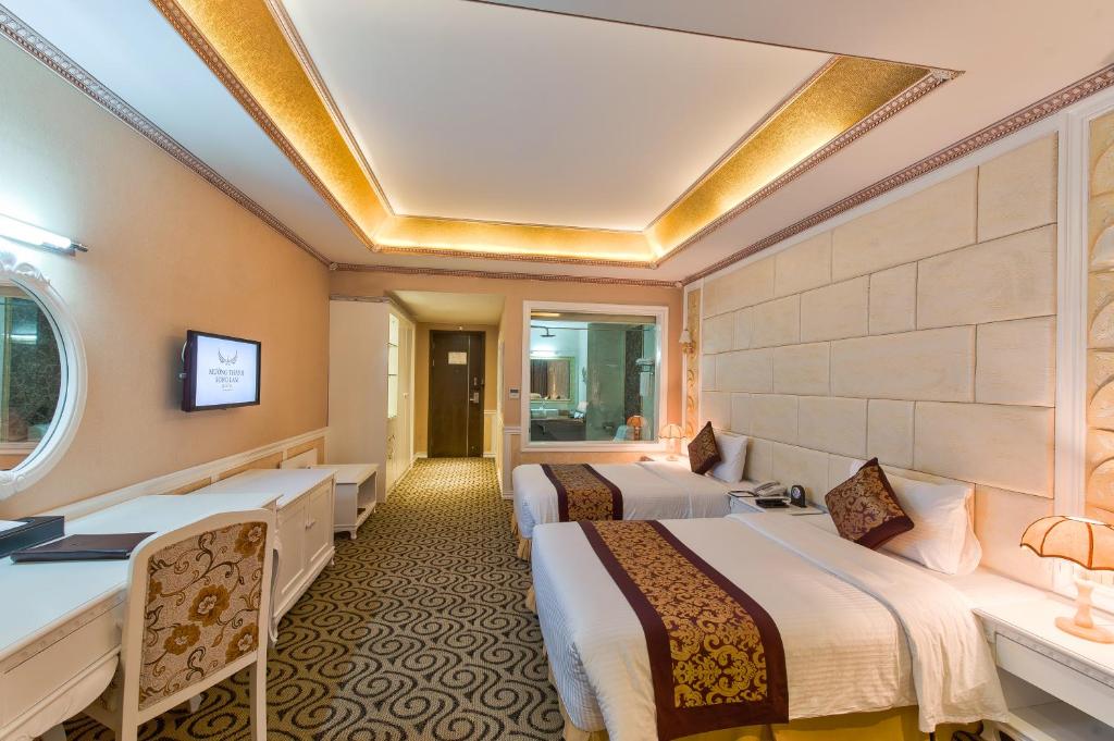 Двухместный (Двухместный номер Делюкс с 2 отдельными кроватями) отеля Muong Thanh Luxury Song Lam Hotel, Винь